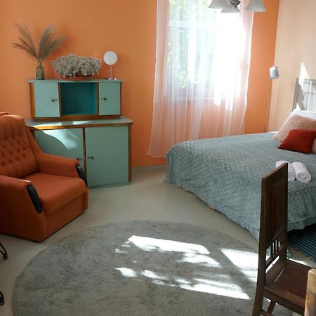 Uliha Apartamenti Liepaja Luaran gambar