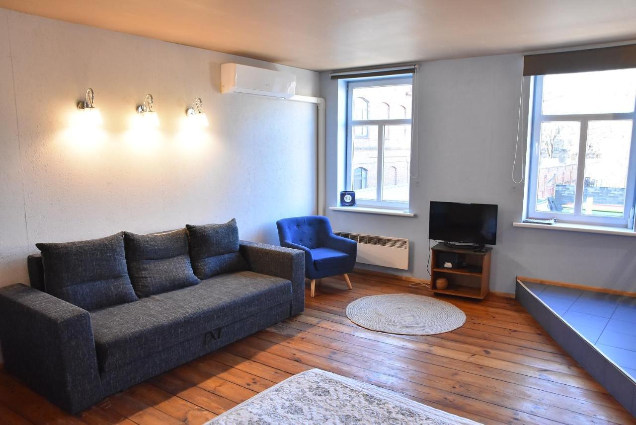 Uliha Apartamenti Liepaja Luaran gambar