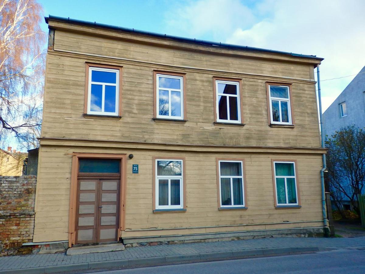 Uliha Apartamenti Liepaja Luaran gambar