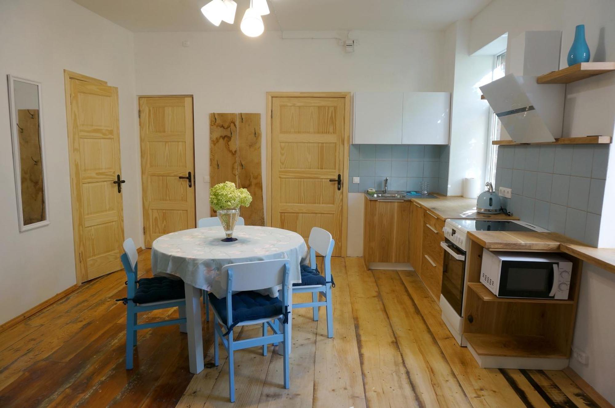 Uliha Apartamenti Liepaja Luaran gambar