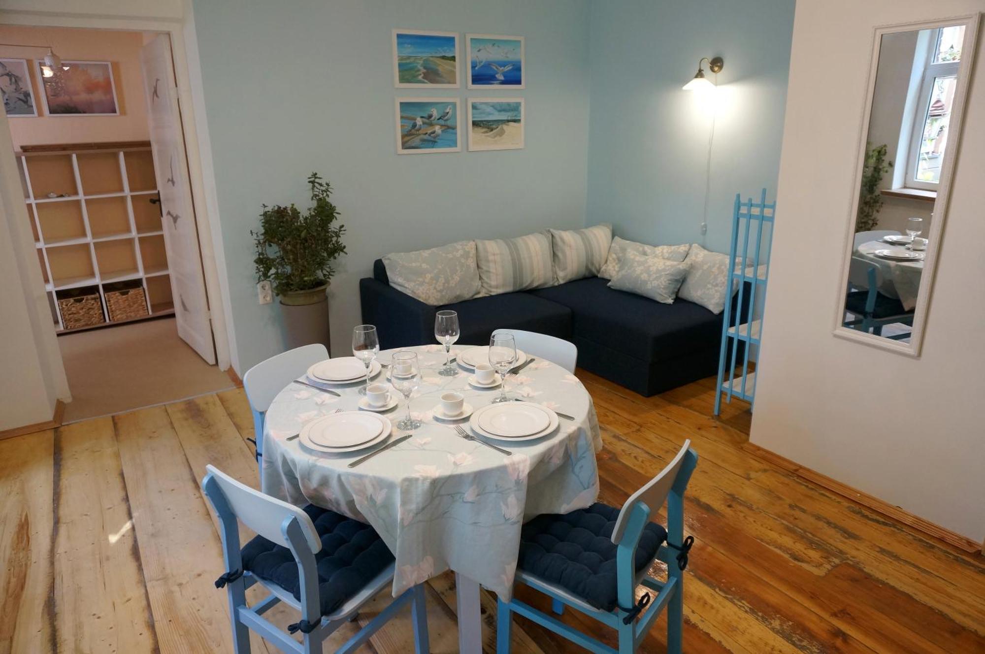 Uliha Apartamenti Liepaja Luaran gambar