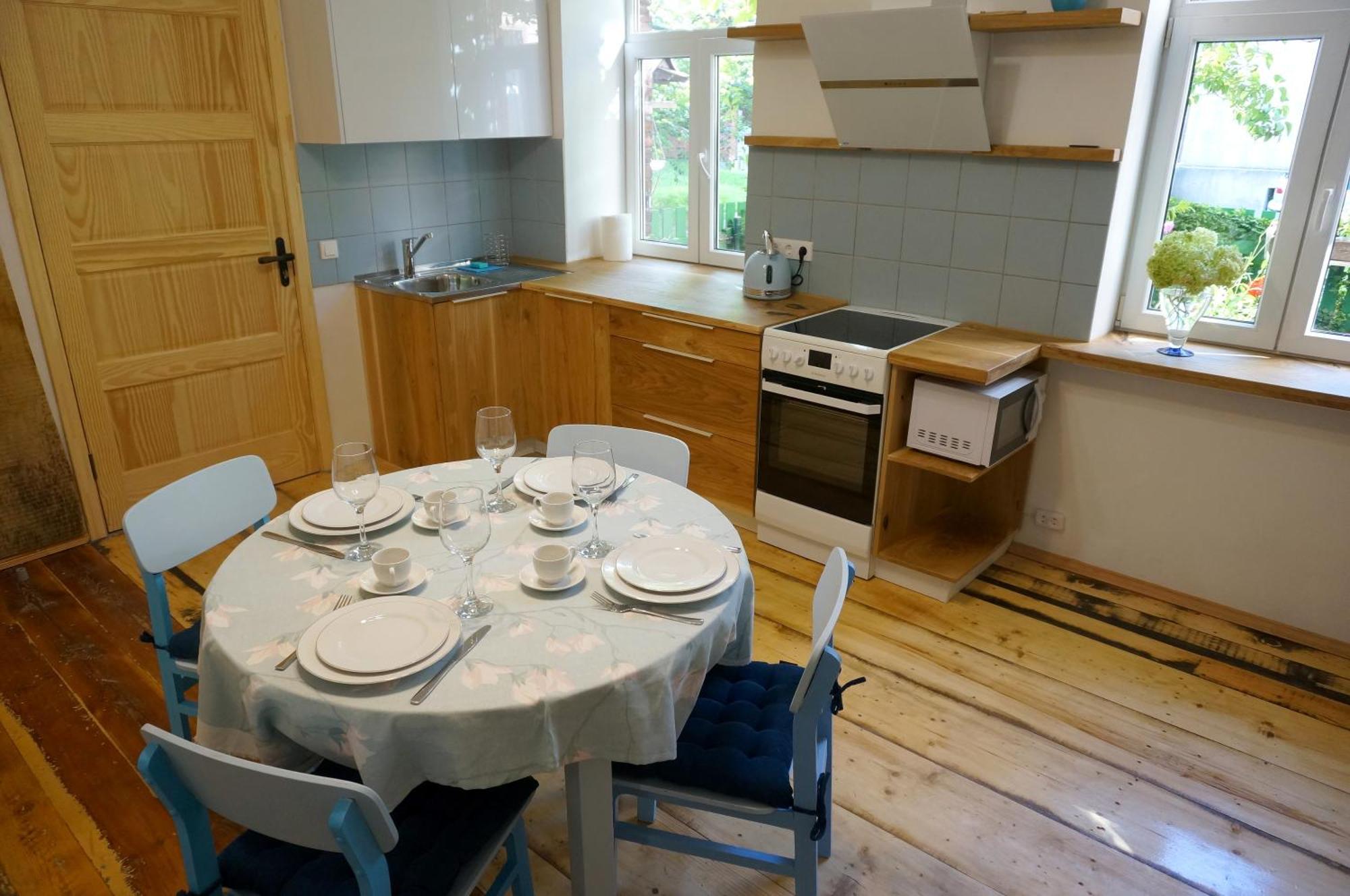 Uliha Apartamenti Liepaja Luaran gambar